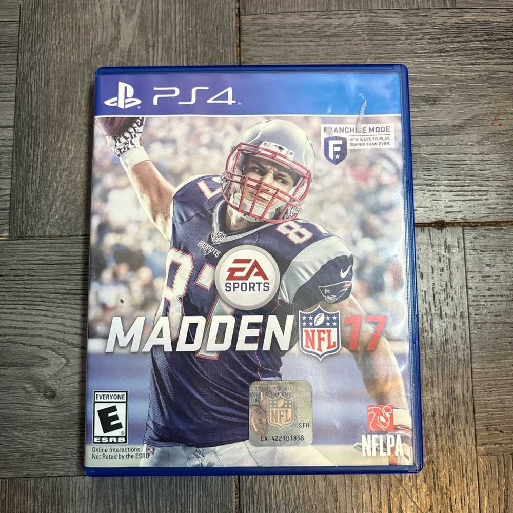 Madden NFL 17 PlayStation 4 PS4 Game EA Sports Football Complete with Case